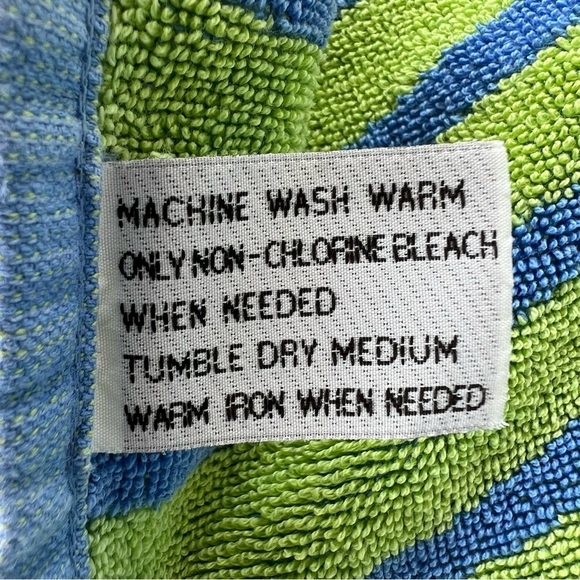 Vintage Mervyn’s Dancing Dolphin Waves Cotton Beach Towel Blue Green 36x64 FLAWS - Picture 7 of 16